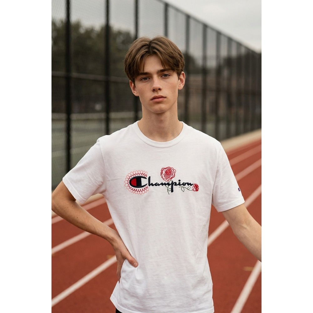 Champion‎ M Unisex Heritage Rose Logo Graphic T-Shirt White GT19 WHC Medium NWT